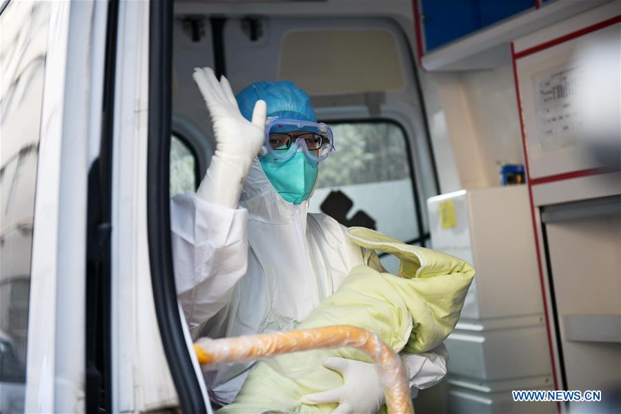 CHINA-SHAANXI-XI'AN-CORONAVIRUS PATIENT-BIRTH-INFANT WITH NO INFECTION-HOSPITAL DISCHARGE (CN)