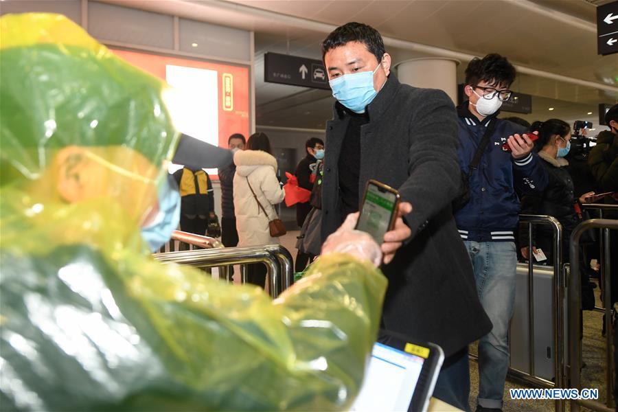 CHINA-HANGZHOU-CUSTOMIZED TRAIN-RETURNING MIGRANT WORKERS-BACK TO WORK (CN)
