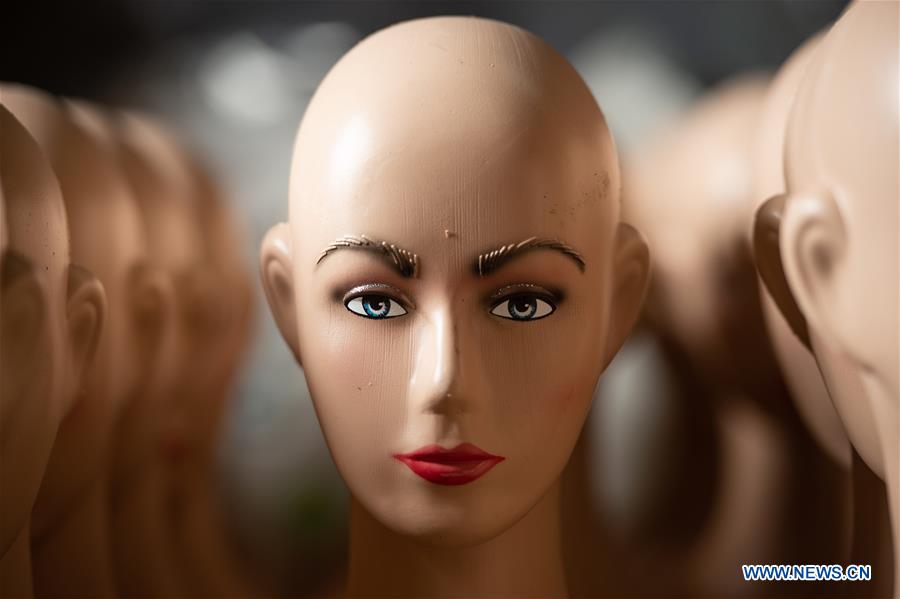 INDONESIA-JAKARTA-MANNEQUIN MAKEUP