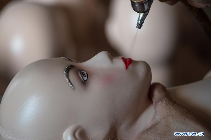 INDONESIA-JAKARTA-MANNEQUIN MAKEUP