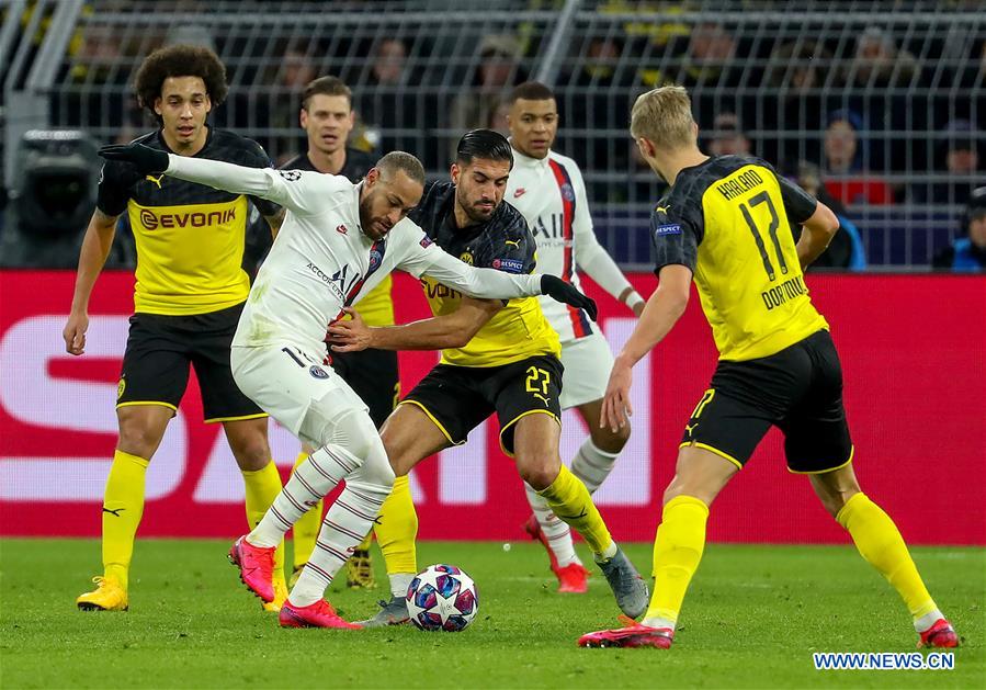 UEFA Champions League round of 16 first leg match Borussia Dortmund vs