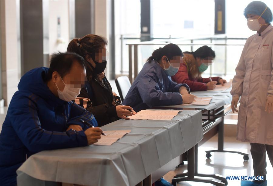 CHINA-ZHEJIANG-HANGZHOU-RECOVERED CORONAVIRUS PATIENT-PLASMA-DONATION (CN)