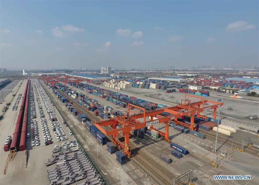 CHINA-SICHUAN-CHENGDU-FREIGHT TRAIN-OPERATION (CN)