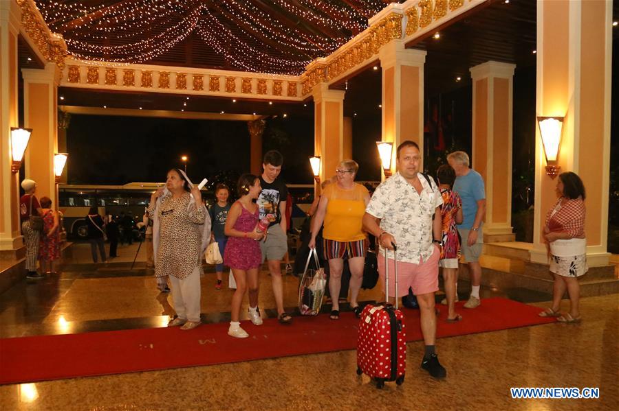 CAMBODIA-PHNOM PENH-WESTERDAM CRUISE SHIP-PASSENGERS