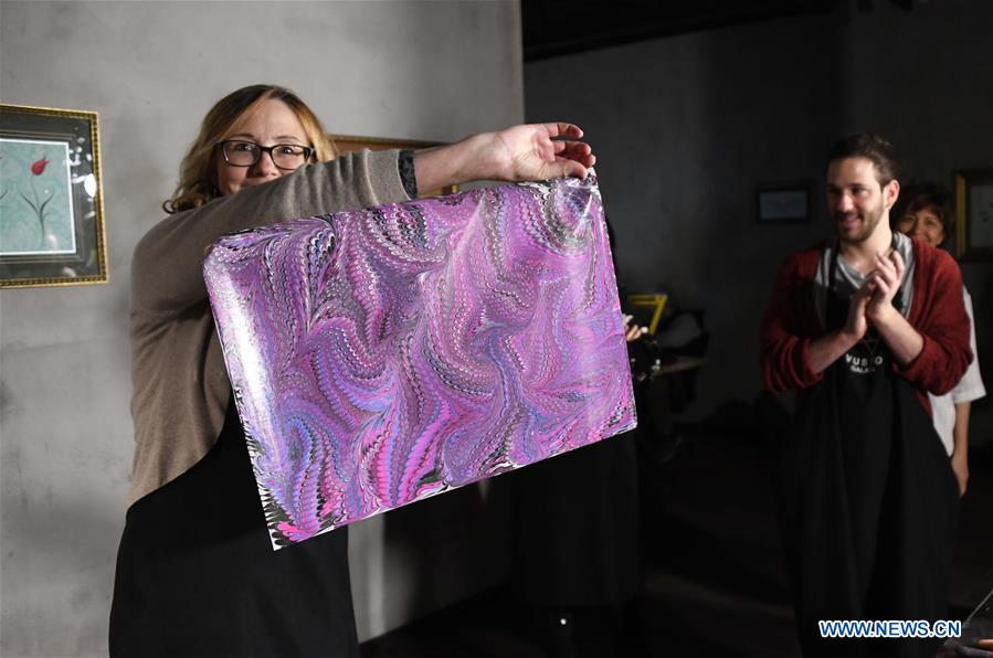 TURKEY-ISTANBUL-MARBLING ART