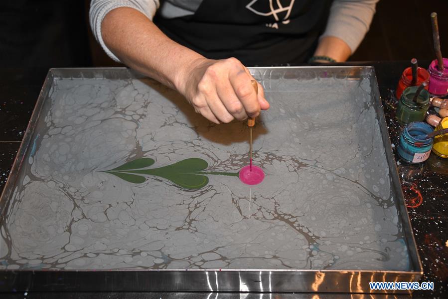 TURKEY-ISTANBUL-MARBLING ART