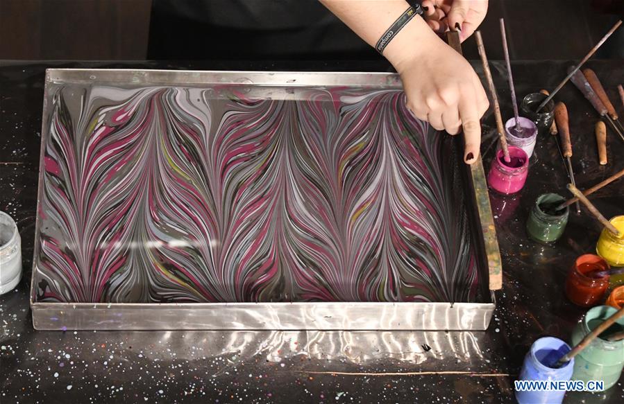 TURKEY-ISTANBUL-MARBLING ART