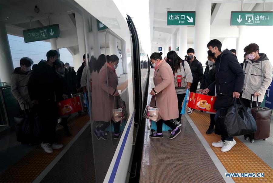 CHINA-HENAN-CUSTOMIZED TRAIN-RETURN TO WORK (CN) 