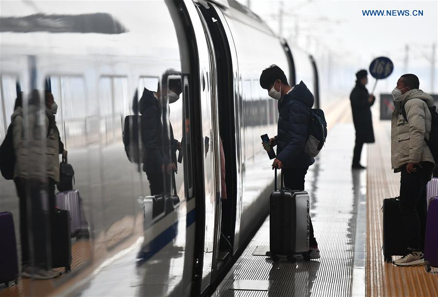CHINA-XI'AN-SPECIAL TRAIN-RETURNING TO WORK (CN)