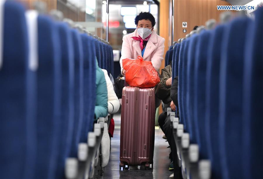 CHINA-XI'AN-SPECIAL TRAIN-RETURNING TO WORK (CN)