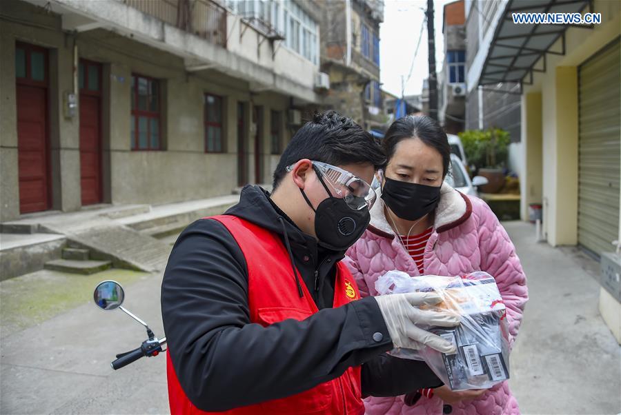 CHINA-HUBEI-XIAOGAN-COVID-19-VOLUNTEER (CN)