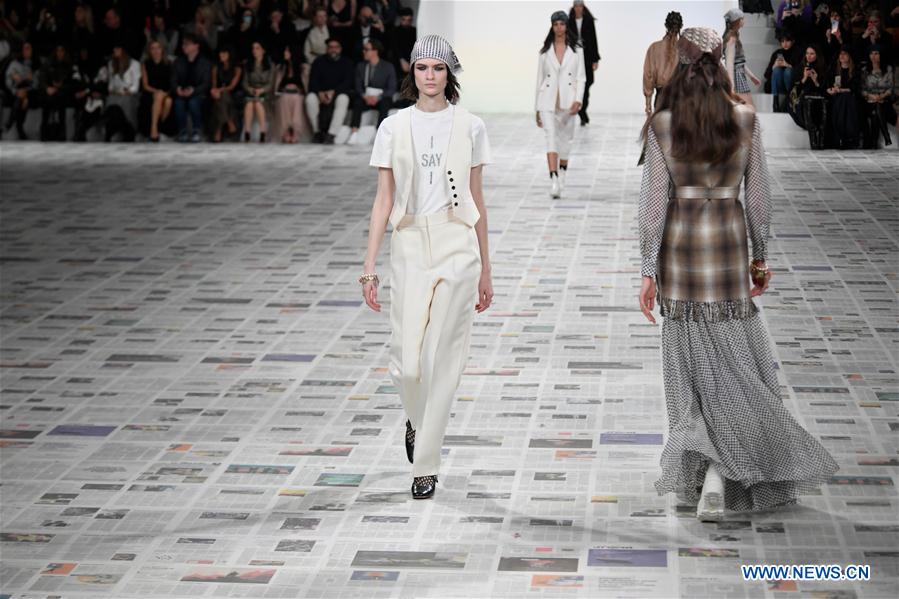 FRANCE-PARIS-FASHION WEEK-CHRISTIAN DIOR