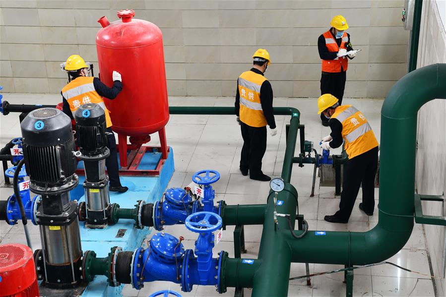 CHINA-GUIZHOU-GUIYANG-RAILWAY-WATER SUPPLY-WORKER (CN)