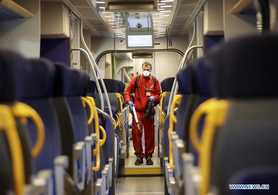 ITALY-MILAN-COVID-19