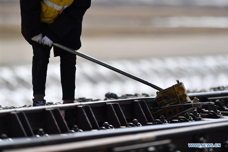 CHINA-TIBET-RAILWAY WORKERS (CN)