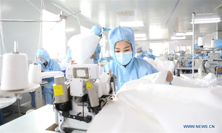 CHINA-LIAONING-ANSHAN-PROTECTIVE SUIT-PRODUCTION (CN)