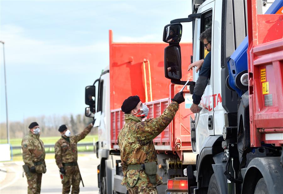 ITALY-COVID-19-TURANO LODIGIANO-CHECKPOINT