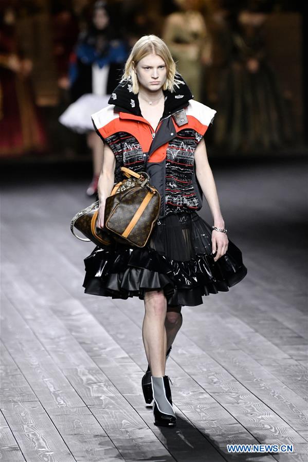 FRANCE-PARIS-FASHION WEEK-LOUIS VUITTON