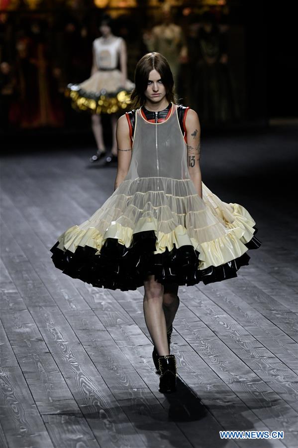 FRANCE-PARIS-FASHION WEEK-LOUIS VUITTON