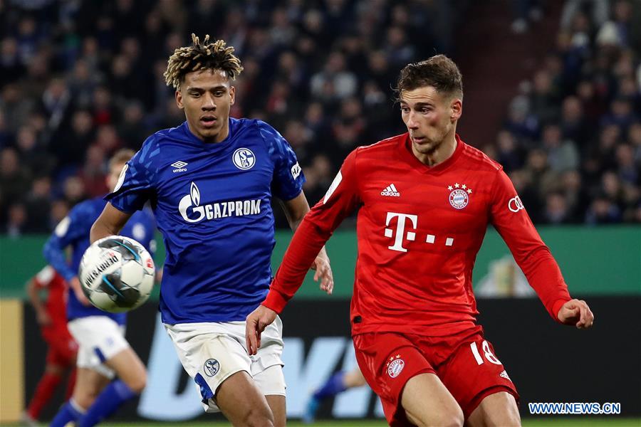 (SP)GERMANY-GELSENKIRCHEN-FOOTBALL-GERMAN CUP-SCHALKE 04 VS BAYERN MUNICH