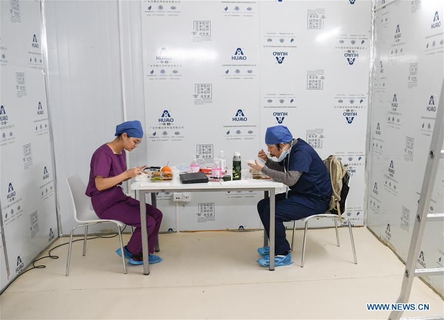 CHINA-HUBEI-WUHAN-COVID-19-LEISHENSHAN HOSPITAL-CLINICAL LABORATORY-FEMALE (CN)