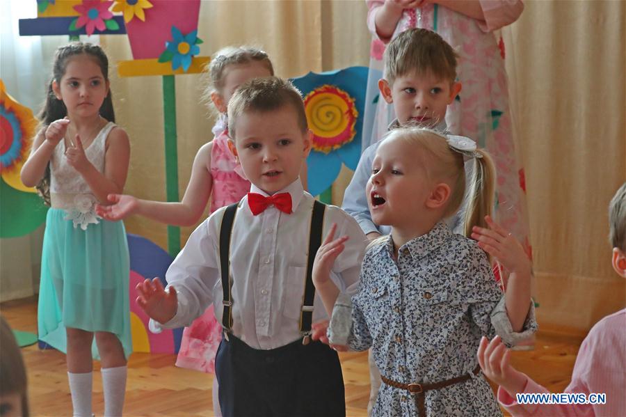 BELARUS-MINSK-CHILDREN-INTERNATIONAL WOMEN'S DAY
