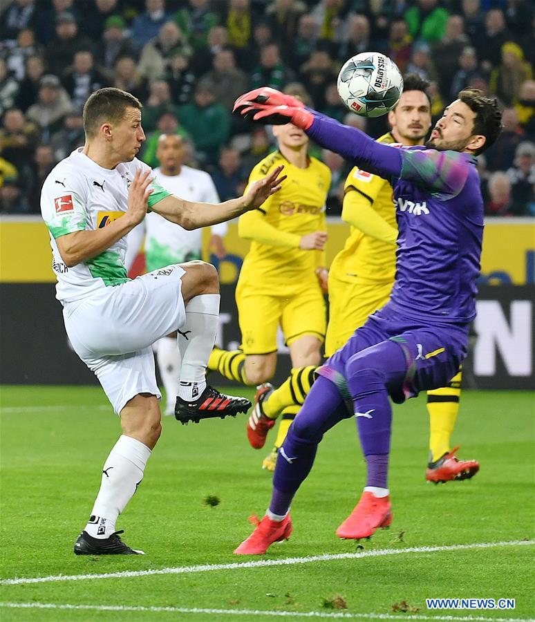 (SP)GERMANY-MONCHENGLADBACH-FOOTBALL-BUNDESLIGA-MONCHENGLADBACH VS DORTMUND
