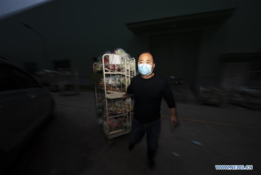 CHINA-HUBEI-WUHAN-DELIVERY MAN (CN)