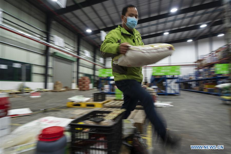 CHINA-HUBEI-WUHAN-DELIVERY MAN (CN)