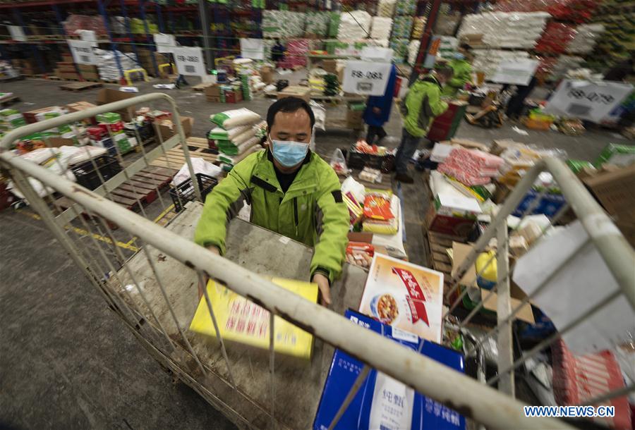 CHINA-HUBEI-WUHAN-DELIVERY MAN (CN)