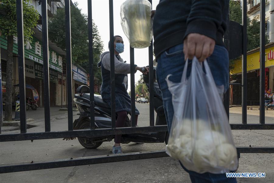 CHINA-HUBEI-WUHAN-DELIVERY MAN (CN)