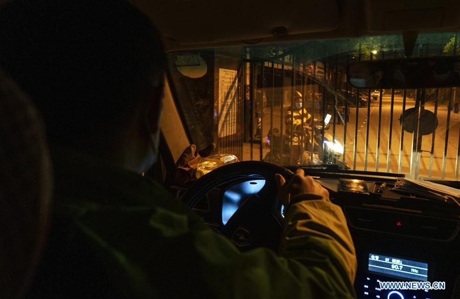 CHINA-HUBEI-WUHAN-DELIVERY MAN (CN)