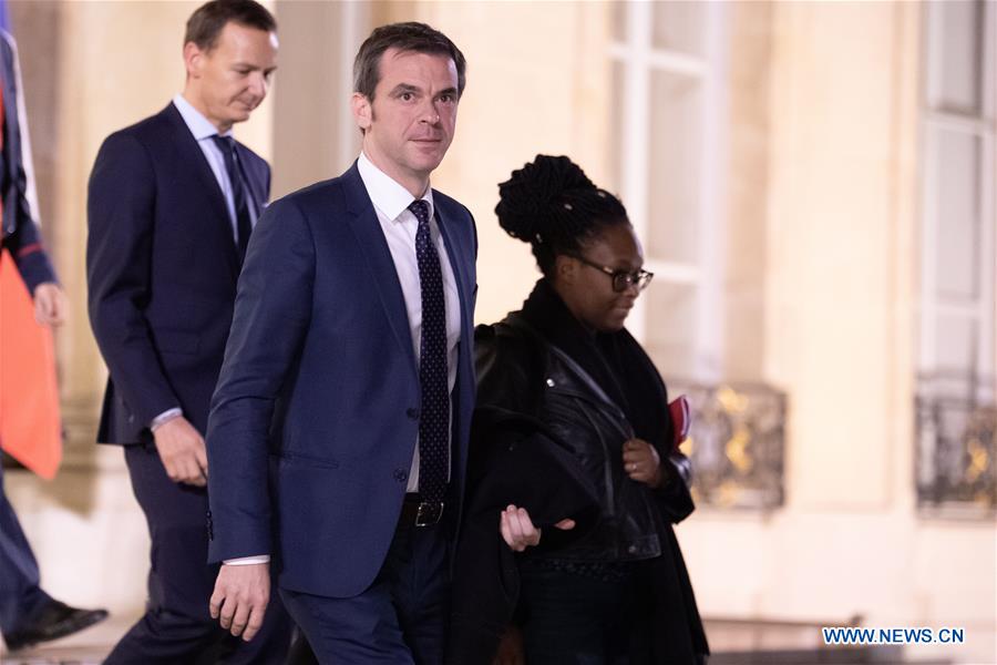 FRANCE-PARIS-CORONAVIRUS-TEMPORARY BAN