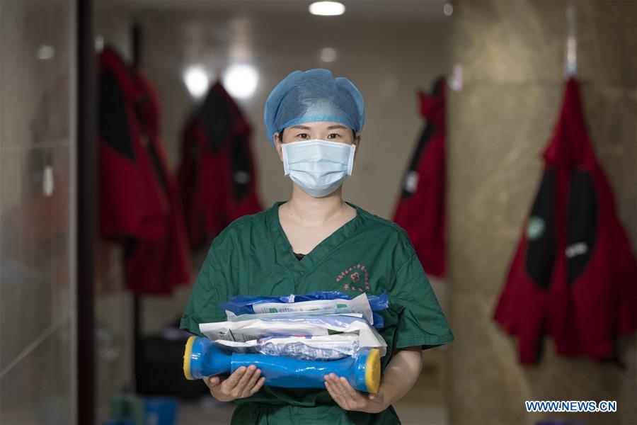 CHINA-HUBEI-WUHAN-COVID-19-WOMEN (CN)