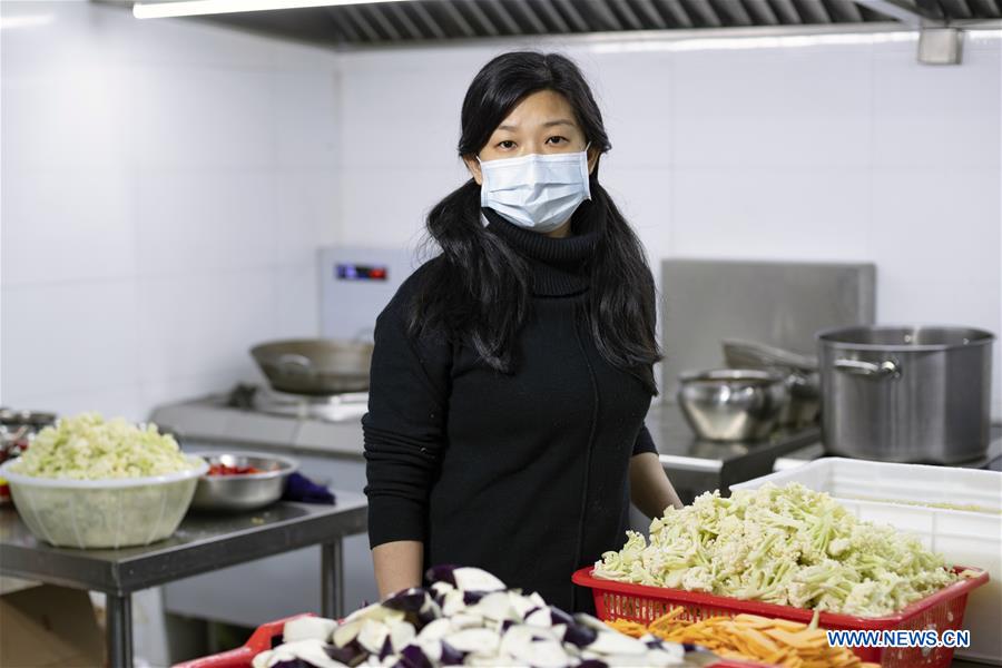 CHINA-HUBEI-WUHAN-COVID-19-WOMEN (CN)