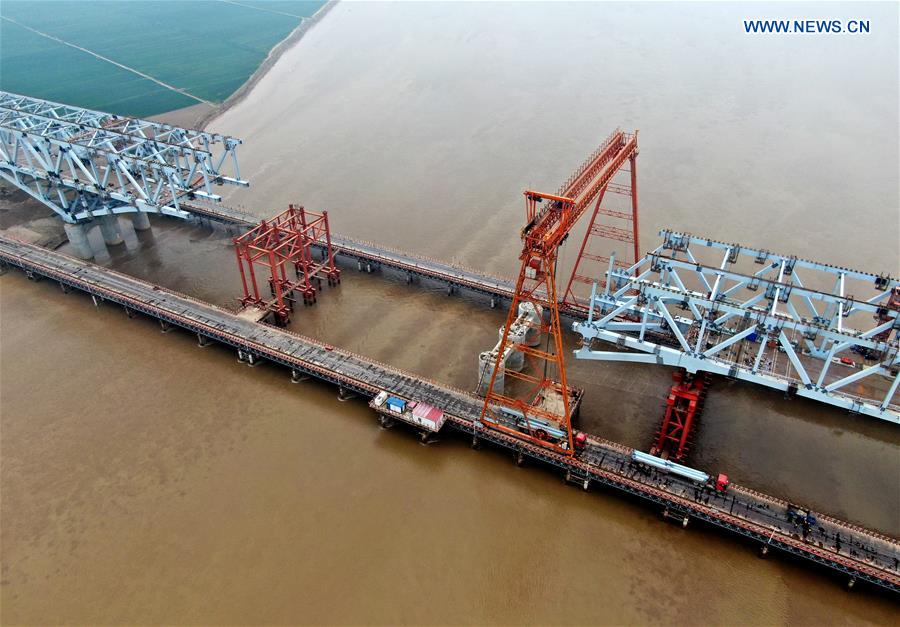 CHINA-HENAN-YELLOW RIVER-BRIDGE-CONSTRUCTION (CN)