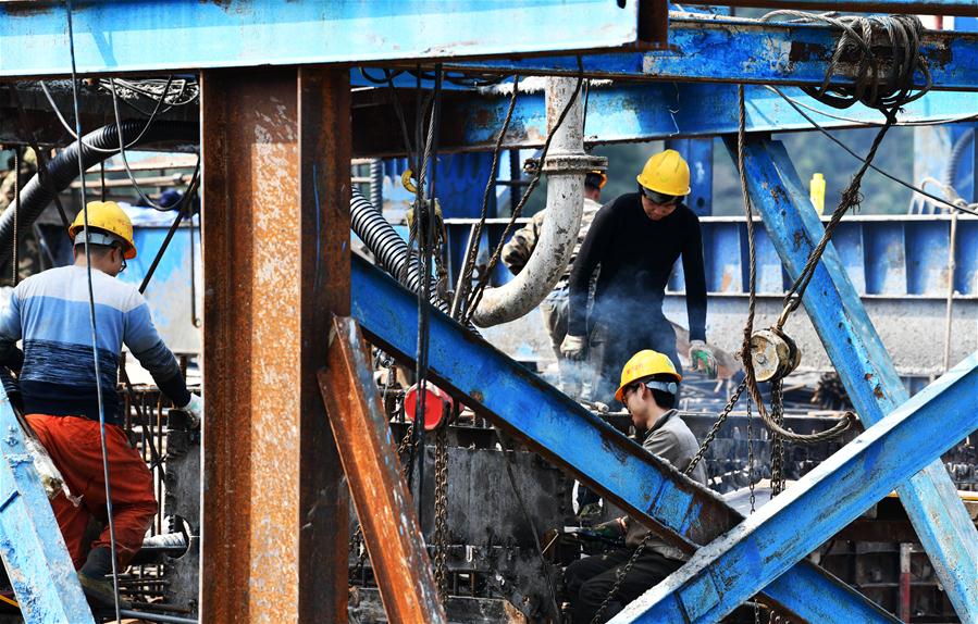 CHINA-GUIZHOU-QINGSHUI RIVER-BRIDGE-CONSTRUCTION (CN)