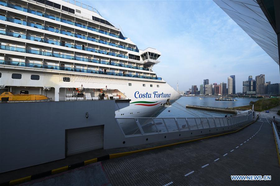 SINGAPORE-COSTA FORTUNA-DOCK