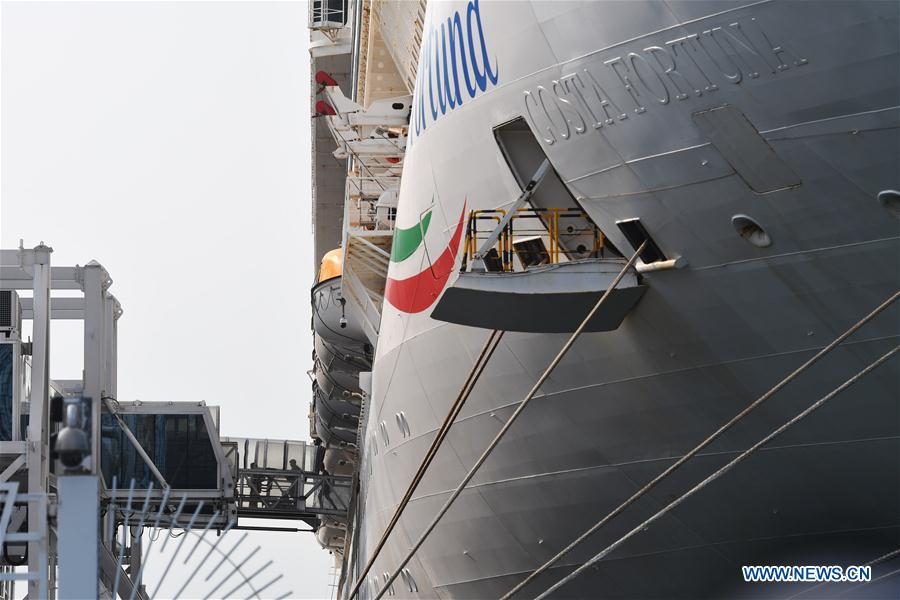 SINGAPORE-COSTA FORTUNA-DOCK