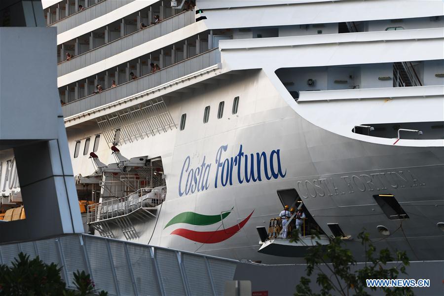 SINGAPORE-COSTA FORTUNA-DOCK