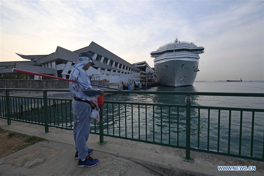 SINGAPORE-COSTA FORTUNA-DOCK