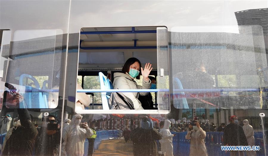 CHINA-WUHAN-HUBEI-CURED PATIENT-DISCHARGE (CN)