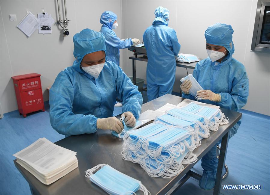 CHINA-BEIJING-COVID-19-FACIAL MASKS-PRODUCTION (CN)