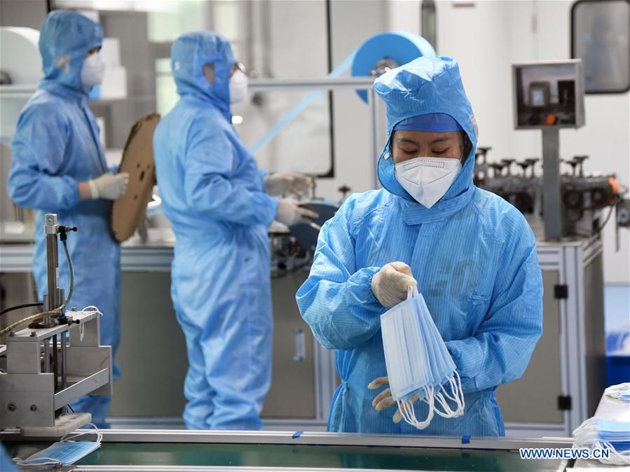 CHINA-BEIJING-COVID-19-FACIAL MASKS-PRODUCTION (CN)