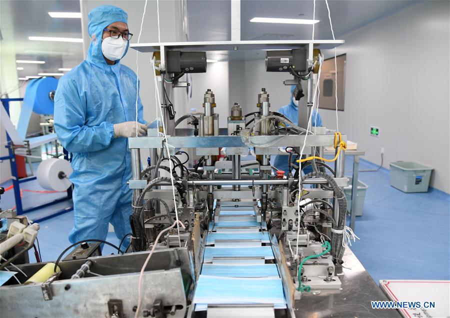 CHINA-BEIJING-COVID-19-FACIAL MASKS-PRODUCTION (CN)