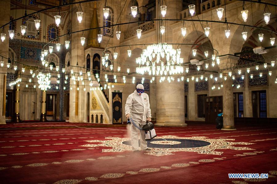 TURKEY-ISTANBUL-COVID-19-DISINFECTION