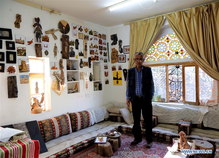 YEMEN-SANAA-ARTIST-RUBBISH-ARTWORKS 
