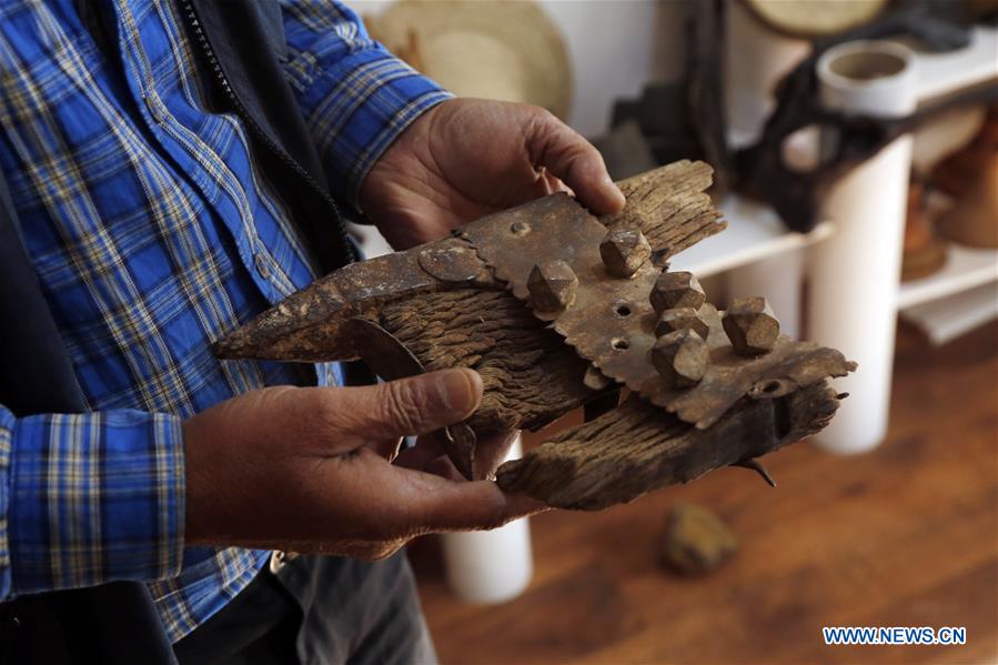 YEMEN-SANAA-ARTIST-RUBBISH-ARTWORKS 