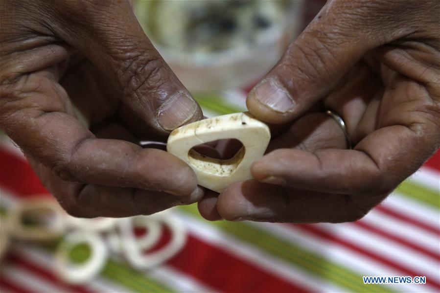 YEMEN-SANAA-ARTIST-RUBBISH-ARTWORKS 