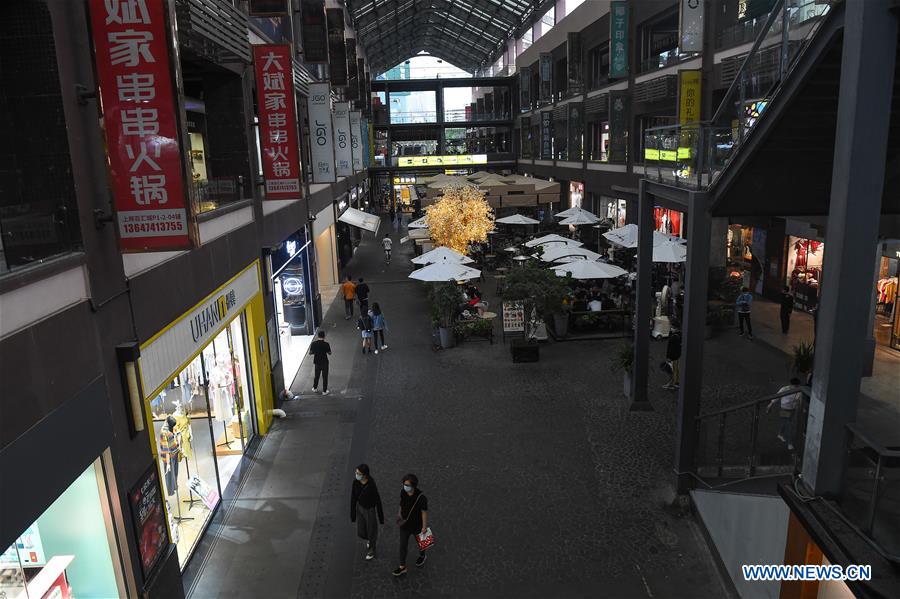 CHINA-HAINAN-HAIKOU-SHOPPING MALL-REOPENING (CN)